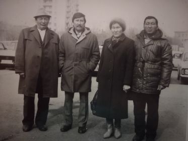 По следам воспоминаний, Венгрия 1989г. Калибай Байсаков – первый слева.