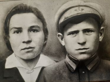 рядом с женой Слесаренок Надежда Леонтьевна