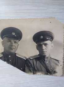 Зленский Иван Алексеевич (справа) с другом Шевченко, фото 08.07.1951г.