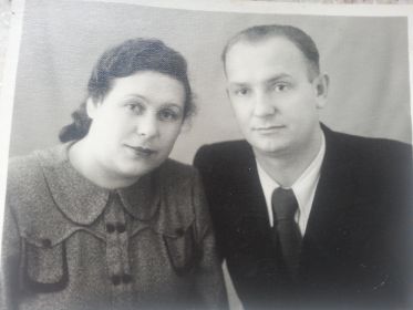 С женой (хирург, к-н  м/с Фефеловой Антониной Андреевной)