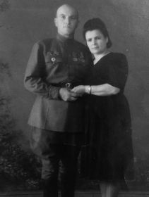 Рябоконь Иван Андреевич со своей женой Рябоконь Галиной Емельяновной