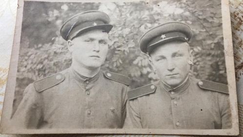 Фото с однополчанином