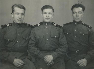 1950_Польша_Кашичкин ИС (в центре)