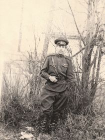 Перский Вячеслав Сергеевич во время службы в Магадане (1950-е гг.) 1