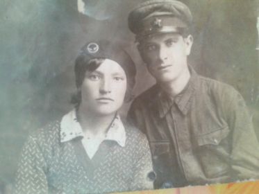 Белянский Алексей Иванович (мой дед) с женой Ковалевой Меланией Ивановной