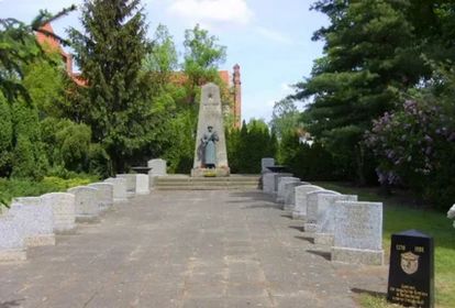 Германия.Маншнов.Советское воинское кладбище.