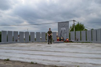 Обелиск павшим воинам в поселке Стёпанцево Вязниковского района Владимирской области