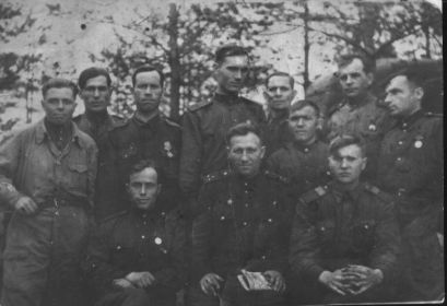 Военная фотография1943-1944 г, Татаров Ибрагим Мусаевич второй слева