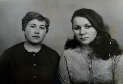 Внучки Бродникова Татьяна Леонидовна (девичья Польщикова) и Горбачева Ирина Владимировна.