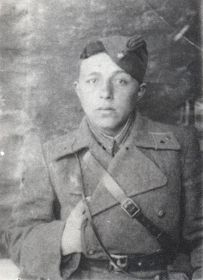 Бондаренко Анатолий  Михеевич приехал в отпуск после советско - финской войны.