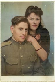 С женой Золотарёвой Галиной Семёновной - 1947 год