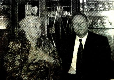 В.Я. Баранов Глава администрации г.Дальнереченска в гостях у мамы. (18 января 2002г.) (2).