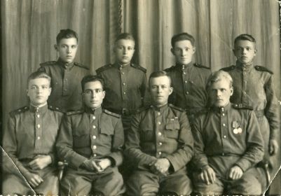 1943-47 гг. Киевское Краснознаменное военное училище связи им. Калинина