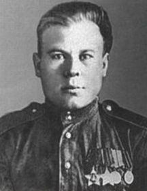 Василий Васильевич Гутник после окончания войны. 1945 год.