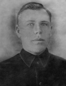 брат Михаила Степановича, Семен 1914г.р. был призван на фронт в самом начале войны, пропал без вести в 1942 году в боях под Сталинградом