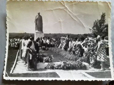 Воронежская обл, Хохольский район, д. Прокудино .Первичное захоронение братской могилы.