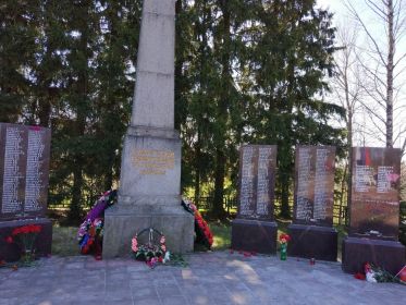 Памятный комплекс в г. Сертолово защитникам города Ленинграда в 1941-1944 гг., 3