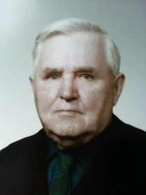 Гришин Иван Васильевич-пенсионер республиканского значения РСФСР, имел 25 правительственных наград.