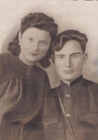 Петр Максимович с женой Александрой Сергеевной
