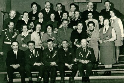 Встреча выпускников Лаптевской средней школы в здании Ясногорской средней школы №1 (27 ноября 1971г)