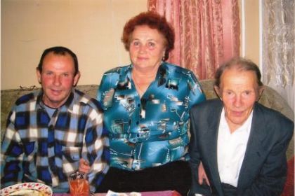 Родные - Александр с сестрой Светланой и братом Борисом. Барнаул. 2007 год