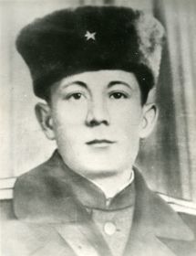 Лейтенант Аматов И.С., начальник пункта (СПП) г. Констанца (Румыния). 1944 год.