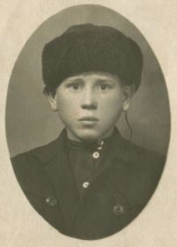 Ваня Егоров (Георгиев); г.Петроград, около 1920 года