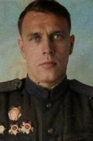 Старший лейтенант Вялов Фёдор Яковлевич (фотография в цвете из личного дела офицера). Год снимка неизвестен. Предположительно июнь 1945 года.