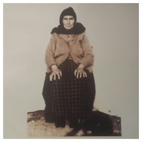 Гяндаб ханум Алиева (сестра)