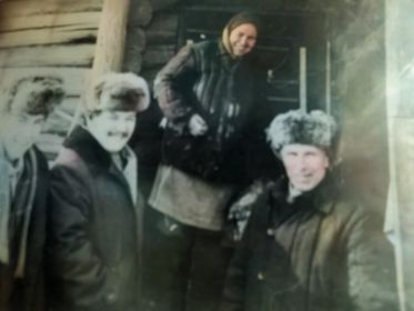 Черепанова Нина Павловна 1926г.р с сыновьями