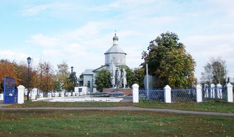Братская могила-мемориал погибшим воинам в селе Подсередное Алексеевского р-на Белгородской обл.