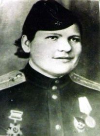 Гвардии капитан Евгения Тимофеева. Не ранее осени 1943г.
