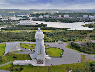 Мурманский Алеша - памятник Героям Заполярья