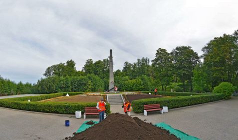 Братская могила жителей г. Кронштадта, погибших в годы Великой Отечественной войны.