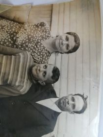 дочь Ксения с мужем Дмитрием и сыном Колей, 1970