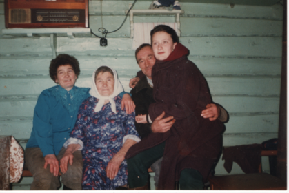 Дочь Таня, жена Анна Дмитриевна, зять Николай и внучка