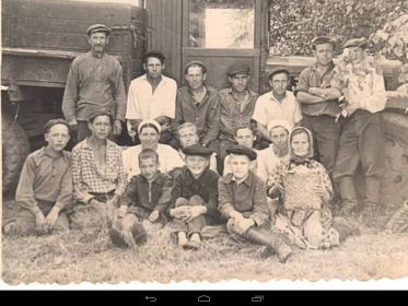 Деревня  на сенокосе - 1958 г.
