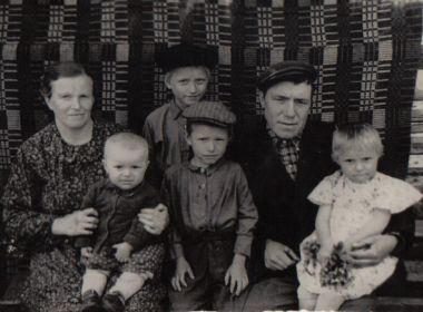 семья солдата; ~1959 г., д.Лесное Речицкого р-на Гомельской обл.