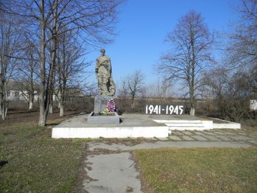 Брастская могила в с. Тарасовка, где похоронен Яков Андреевич