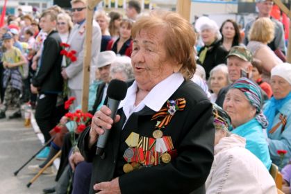 Анна Григорьевна на митинге в честь Дня Победы - 2019г.