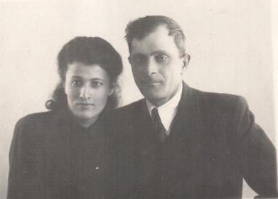 Тасолтан и Вера Канатовы, Севан, 1948 г.
