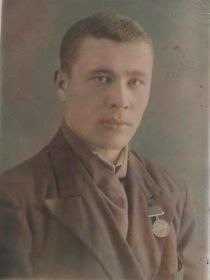 Медаль "За боевые заслуги" вручал М.И.Калинин в Кремле