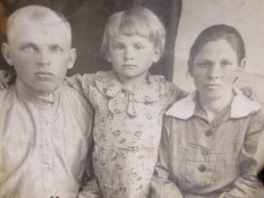 1939 год. Единственное фото отца у моей бабушки.