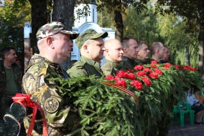 Поисковики отряда " Ярцево"  Огромная признательность поисковикам за их нелегкий труд.