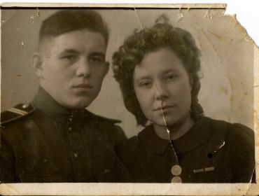 В Ленинграде в 1945 году невестам было не до фаты