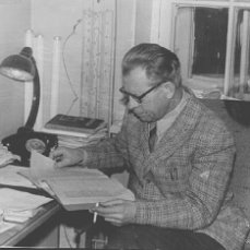 наш классный руководитель, преподаватель математики