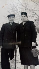 Ким Моисей Николаевич с женой Шайдуровой Марией Николаевной
