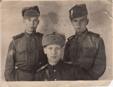 Первая фотография на фронте декабрь 1943