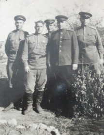 Николай Федорович Стаевский с боевыми товарищами