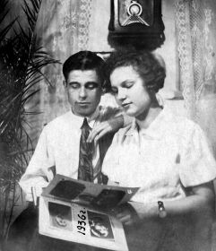 Михаил Игнатьевич Бабич с супругой Анной Платоновной Гайваненко, 1936 год, Ростов-на-Дону